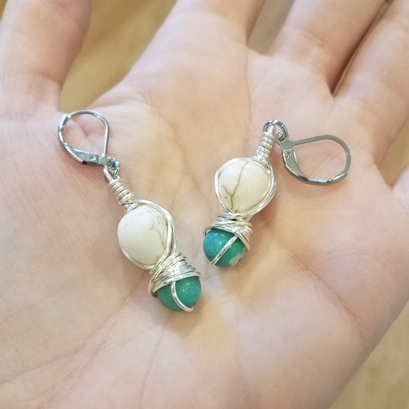 FINAL PRICE Skull Dragon Skin Agate Bauble Earrings - Picture 5 of 8